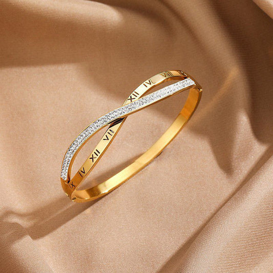 Roman Crossover Hand Bracelet